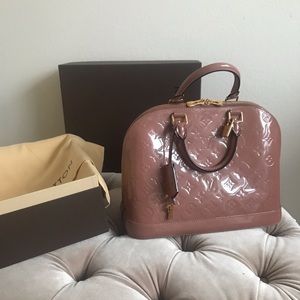 For sale! Louis Vuitton Vernis Alma PM Monogram
